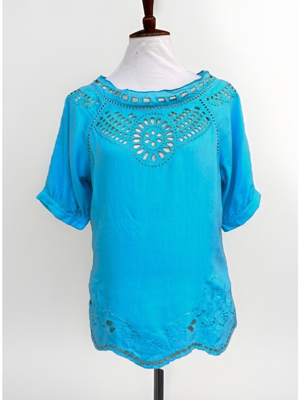 Tru Luxe Jeans Turquoise Eyelet Mirror Trim Boho Top NWT L/XL